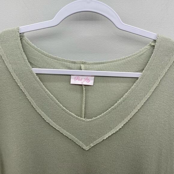 Pink Lilly Sage Light Olive‎ Green Oversized V-Neck Waffle Knit Tee - Picture 3 of 4